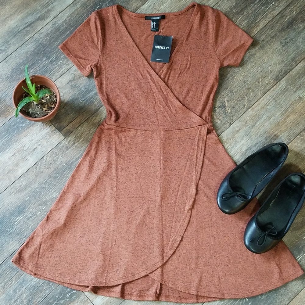 Forever 21 Faux Wrap Skater Dress Sz S NWT